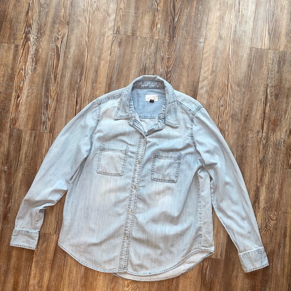 Button down top - Picture 3 of 5